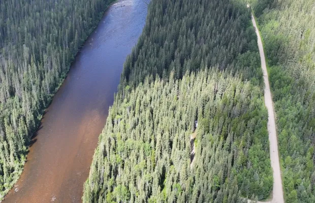 The entrance to the McLeod River (North) Campground is visible in the bottom right of the picture. All of the campsites are close to the McLeod River.