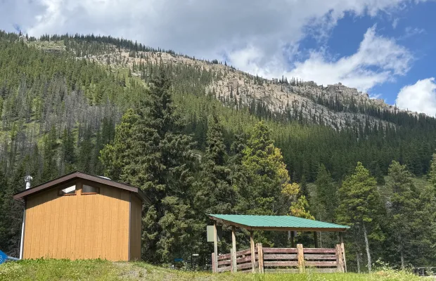 Scenery around the Whitehorse Creek Campground.